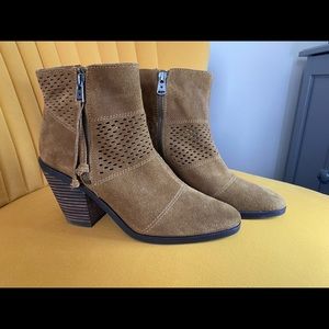 Lucky Brand, Size 7 Booties